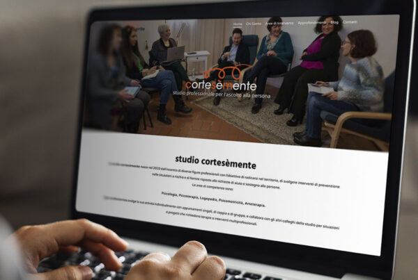 Sito web Cortesemente realizzato da ensof.it